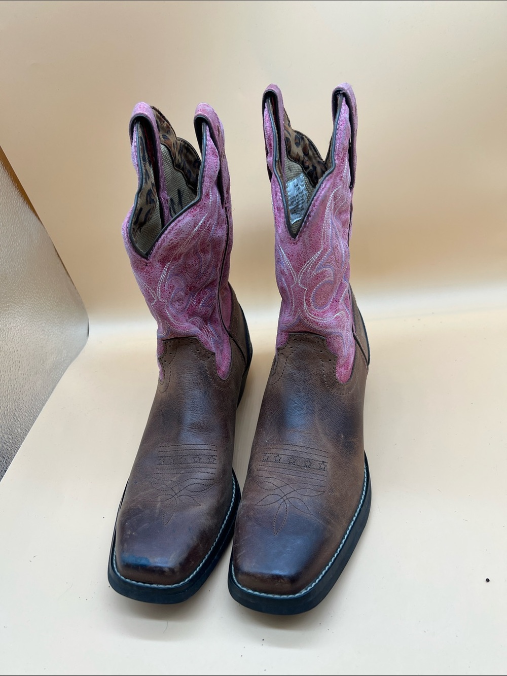 Tony lama Women’s Cowboy Boots — Brown Leather Foot with Pink Shaft size 8 B